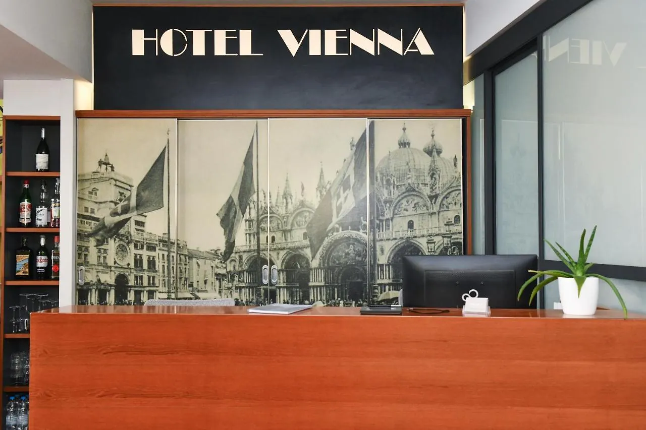 Hotel Vienna Lido di Jesolo 3*,