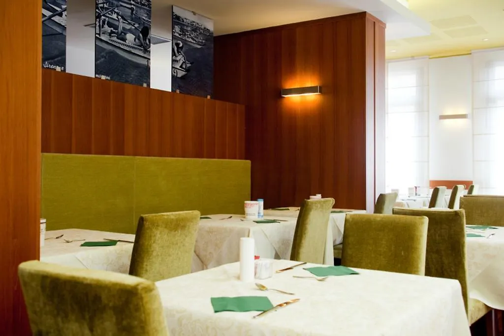 ***  Hotel Vienna Lido di Jesolo Italien